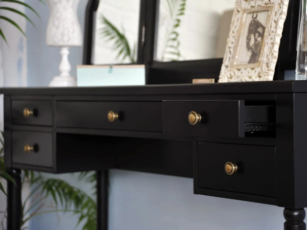 Столик туалетный Blues