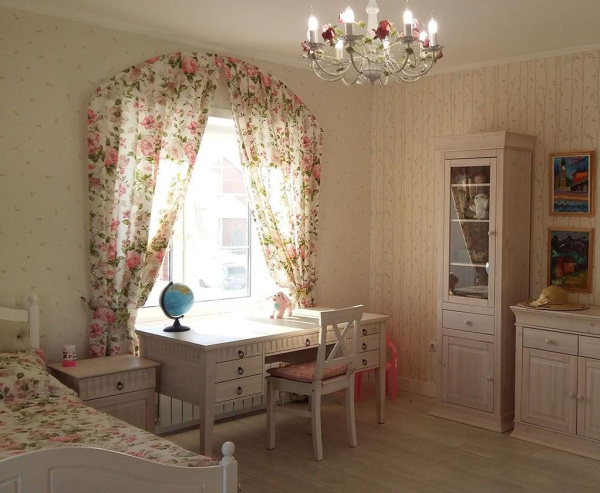 Стол письменный Хельсинки 07